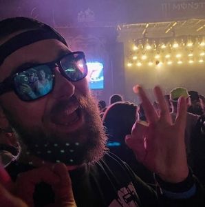 Meet your Posher, Hunter